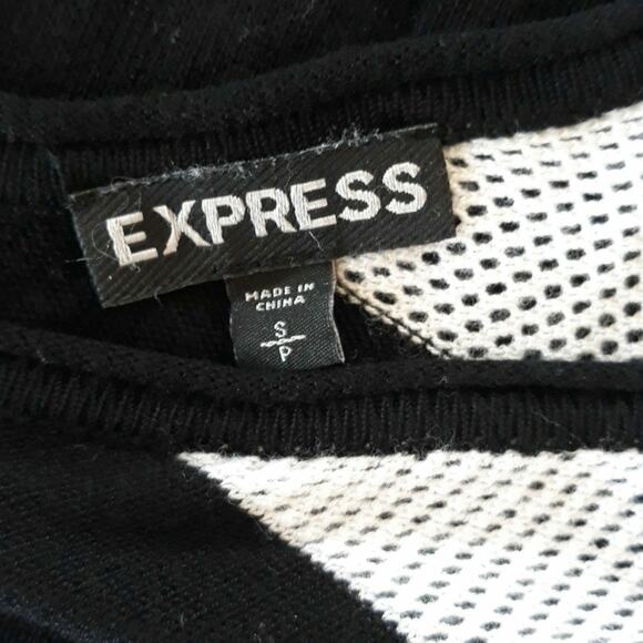 Express V-Neck Mesh Shirt S/P - Picture 4 of 6